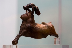 Undateable "Minoan" bronze